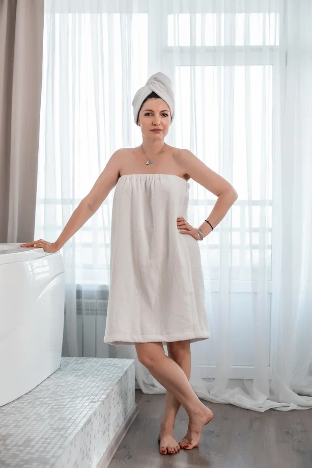 Женская банная накидка с вышивкой Накидка женская махровая